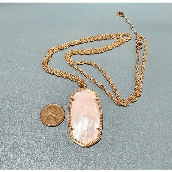 Kendra Scott Reid Intarsia Faceted Mother of Pearl Pendant Necklace - Picture 5 of 9